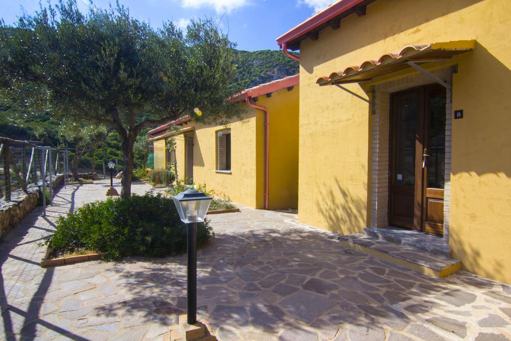 Agriturismo Sa Rocca Iglesias Luaran gambar