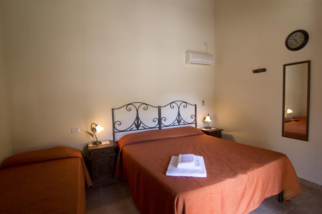 Agriturismo Sa Rocca Iglesias Luaran gambar