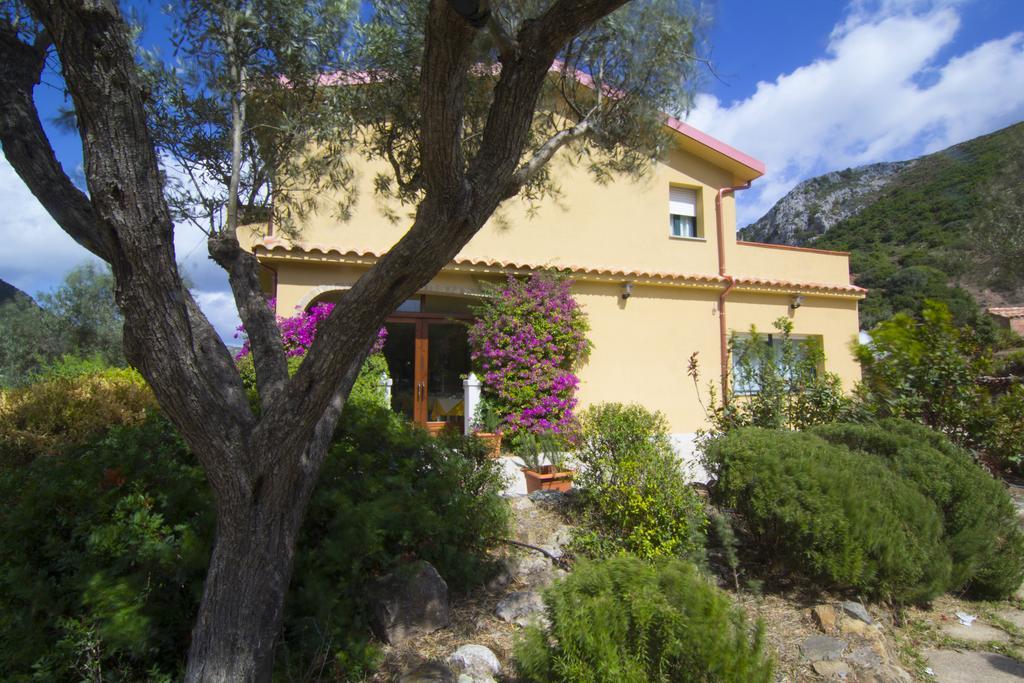 Agriturismo Sa Rocca Iglesias Luaran gambar