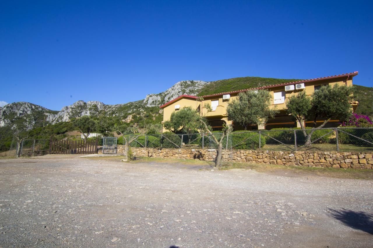 Agriturismo Sa Rocca Iglesias Luaran gambar